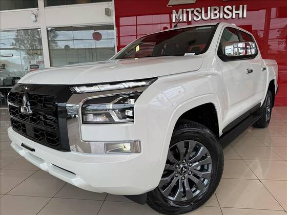 MITSUBISHI TRITON 2.4 BITURBO DIESEL CD HPE-S 4X4 AUTOMÁTICO